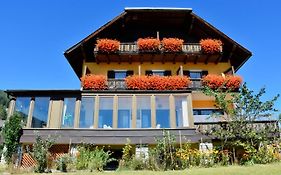 Privatzimmer Lasshofer